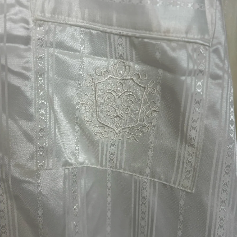 Vintage Miss Elaine White Button Up Nightgown Size‎ Small